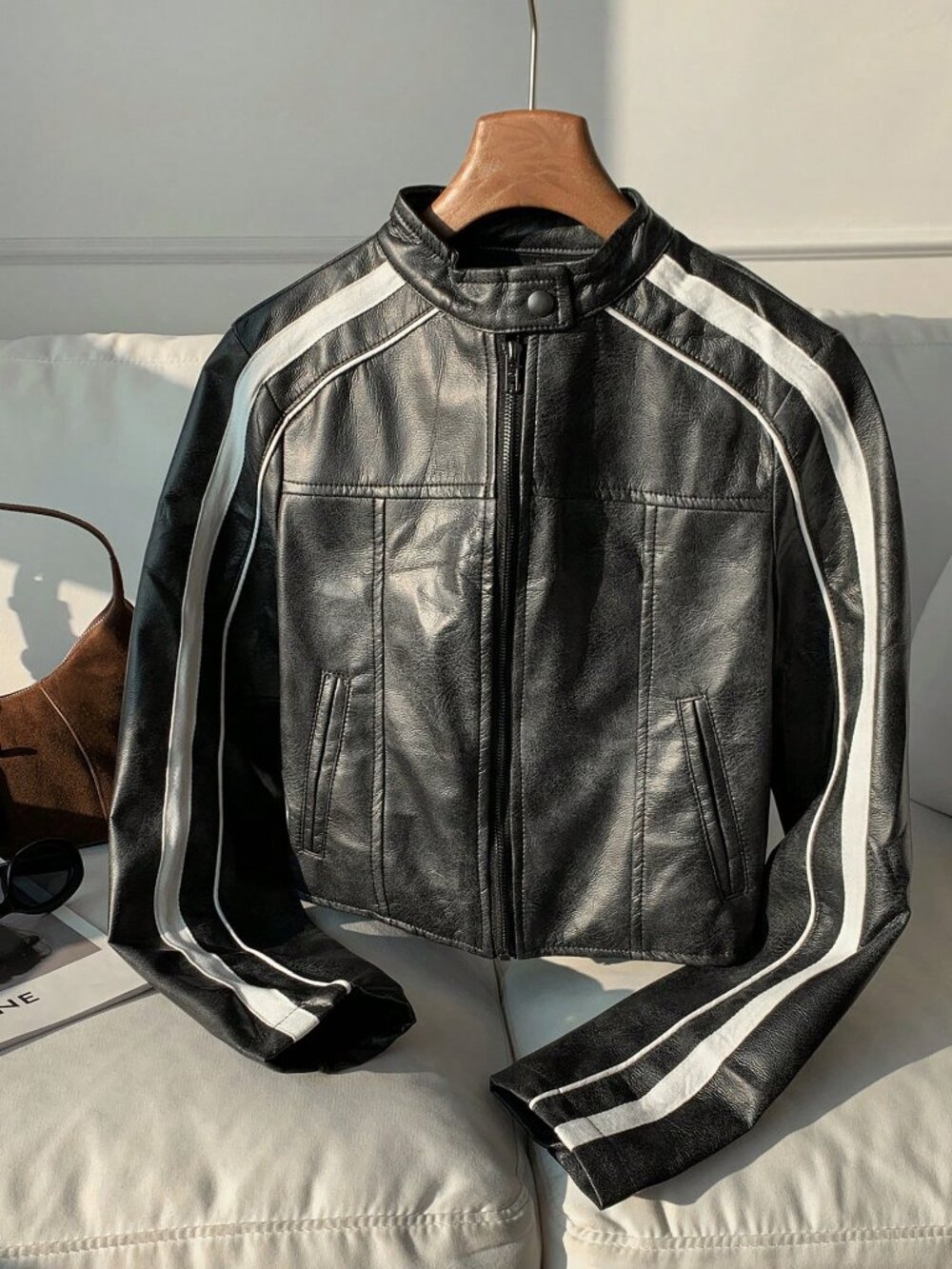 Black Casual Women's Distressed Striped Cropped Jacket